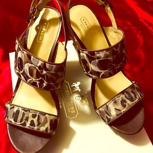 Authentic Coach Jezebel Platform Wedge  Size 9.5.